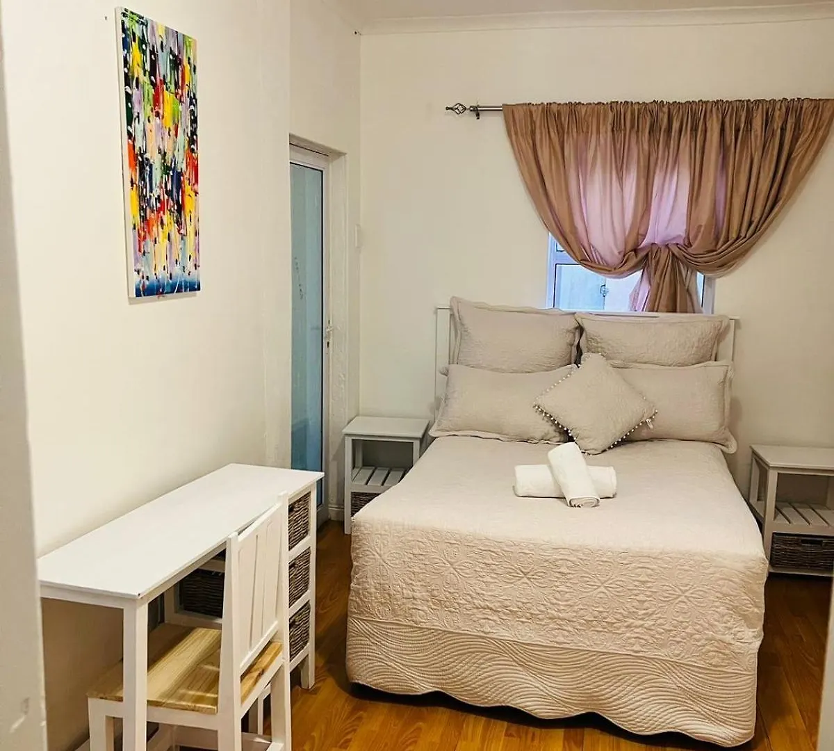 Bed and Breakfast African Haven Guest House Κέιπ Τάουν